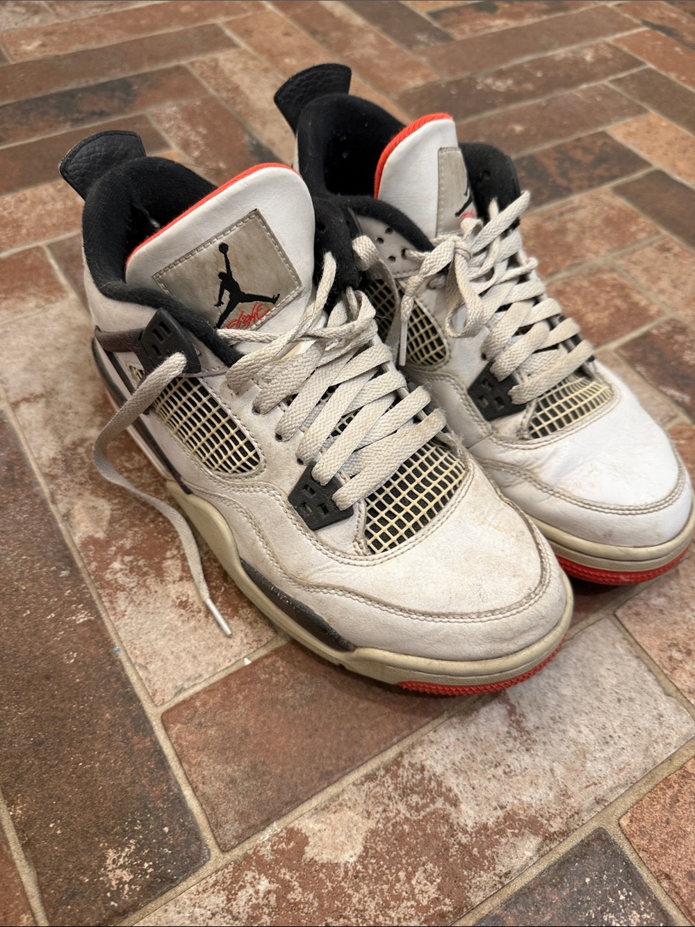 Jordan retro 4